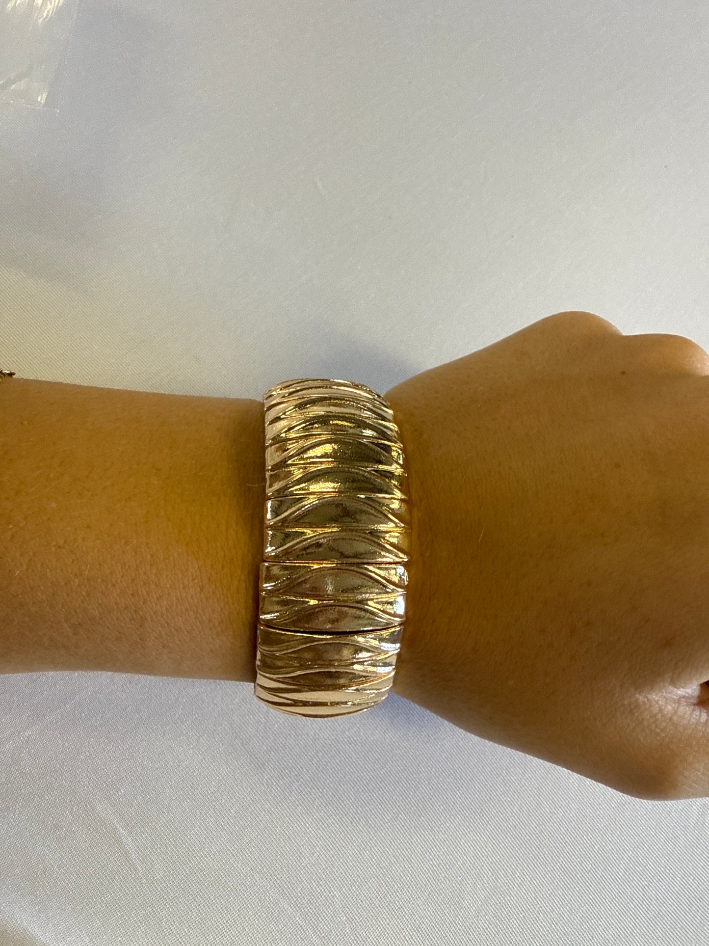Gold Ribbed 1" Wide Stretch Bracelet