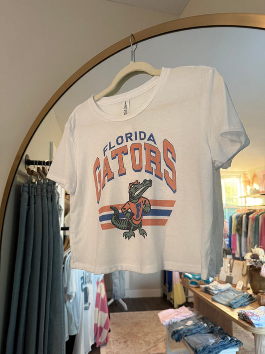 Gator Flowy Cropped Tee