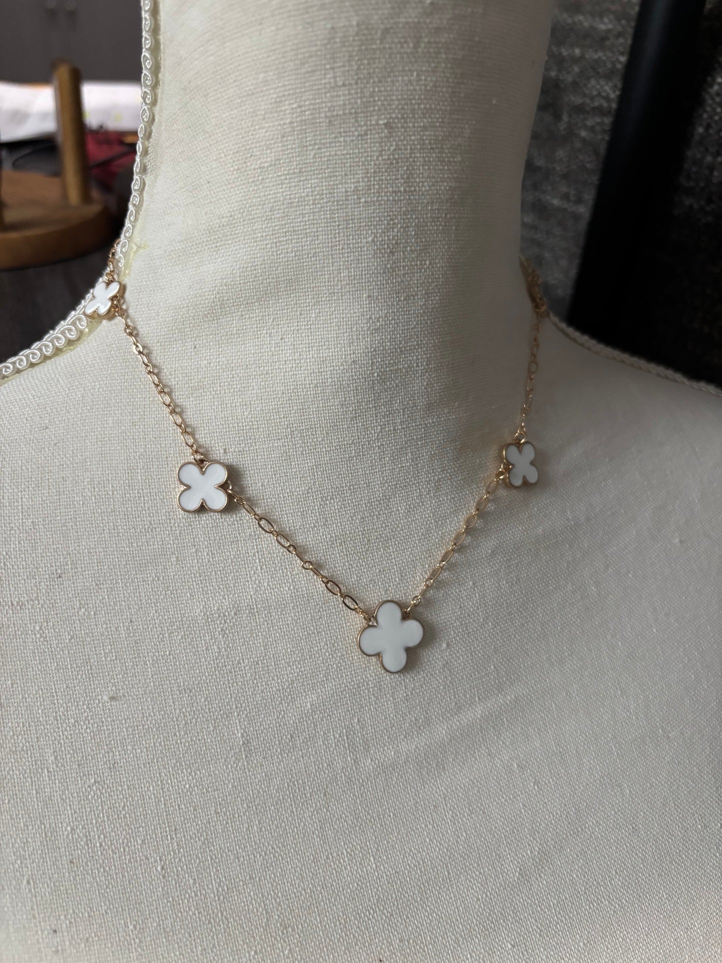 White Clover Chain