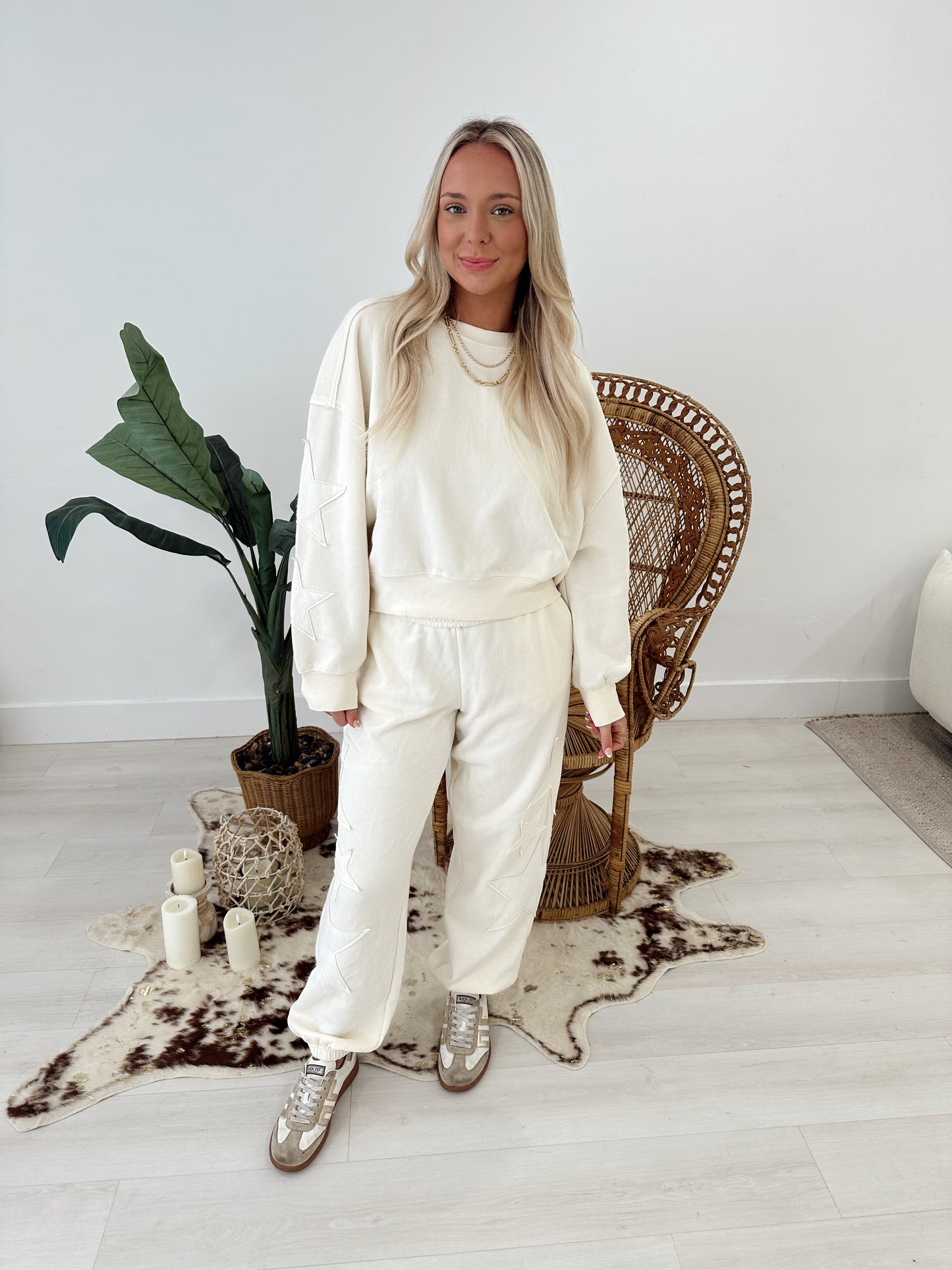 Star Patch Sweatshirt & Jogger Pant Set