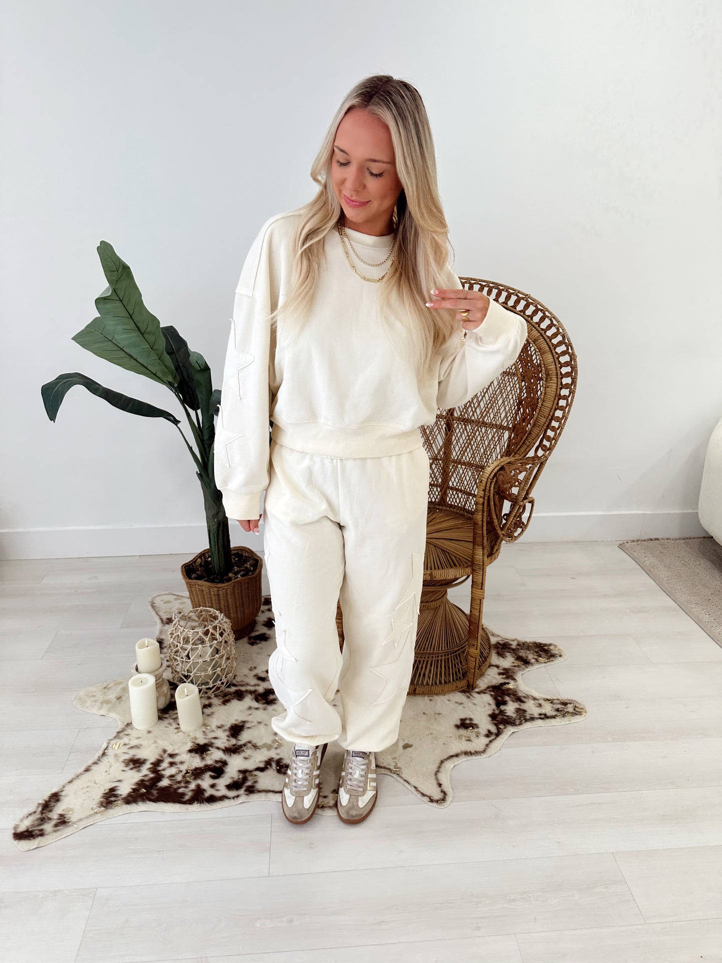 Star Patch Sweatshirt & Jogger Pant Set